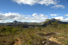 Le Pic de Itambé et le village de Santo Antônio do Itambé - Etat do Minas Gerais