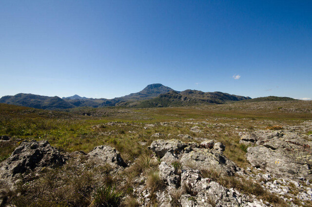 Photographie du parc de Itambé et de la petite ville de Serro