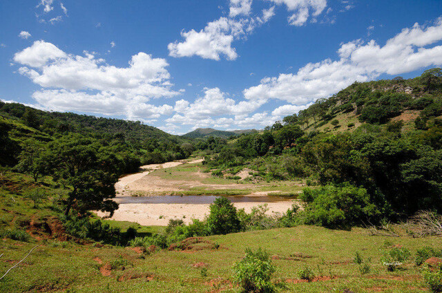 Photographie du parc de Itambé et de la petite ville de Serro